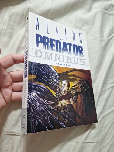 Alieni predator omnibus - alieni,